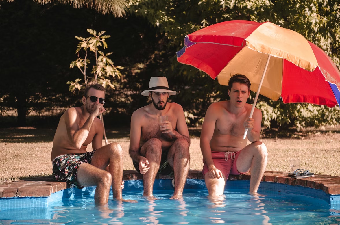 おでこ広い プール 気にしない